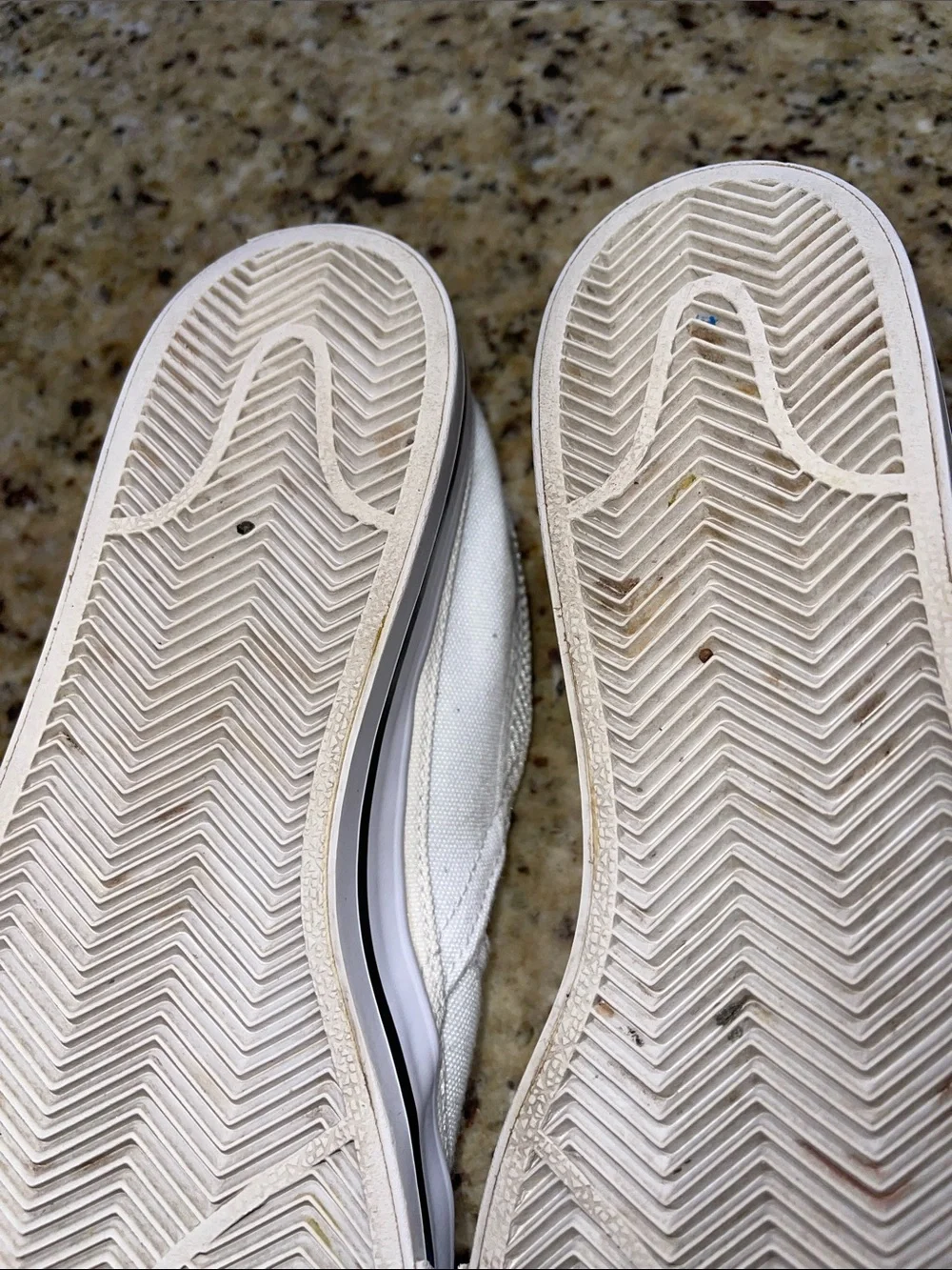 Nike Court Legacy Slip On
